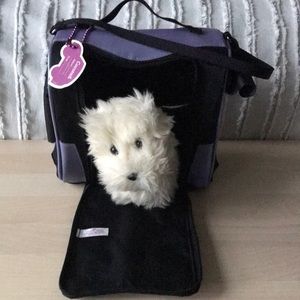 Pet carrier for American girl doll Coconut. (Coconut not included)